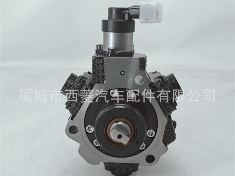 ZD30 0445010136 燃油泵