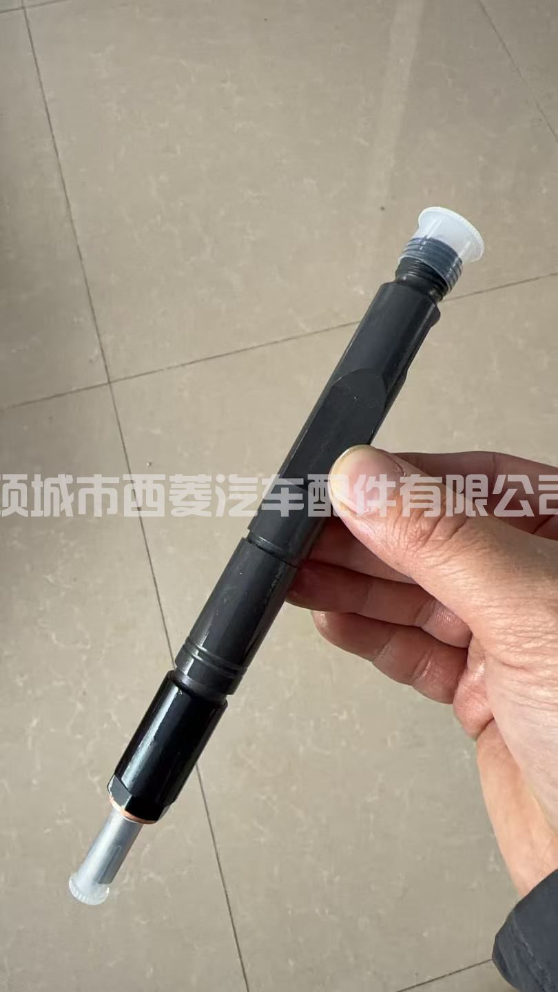 适用于 CASE 拖拉机 JX70 JX75 JX80 JX90 Farmall 110A 110M JX100 JX110 的燃油喷射器 84534252