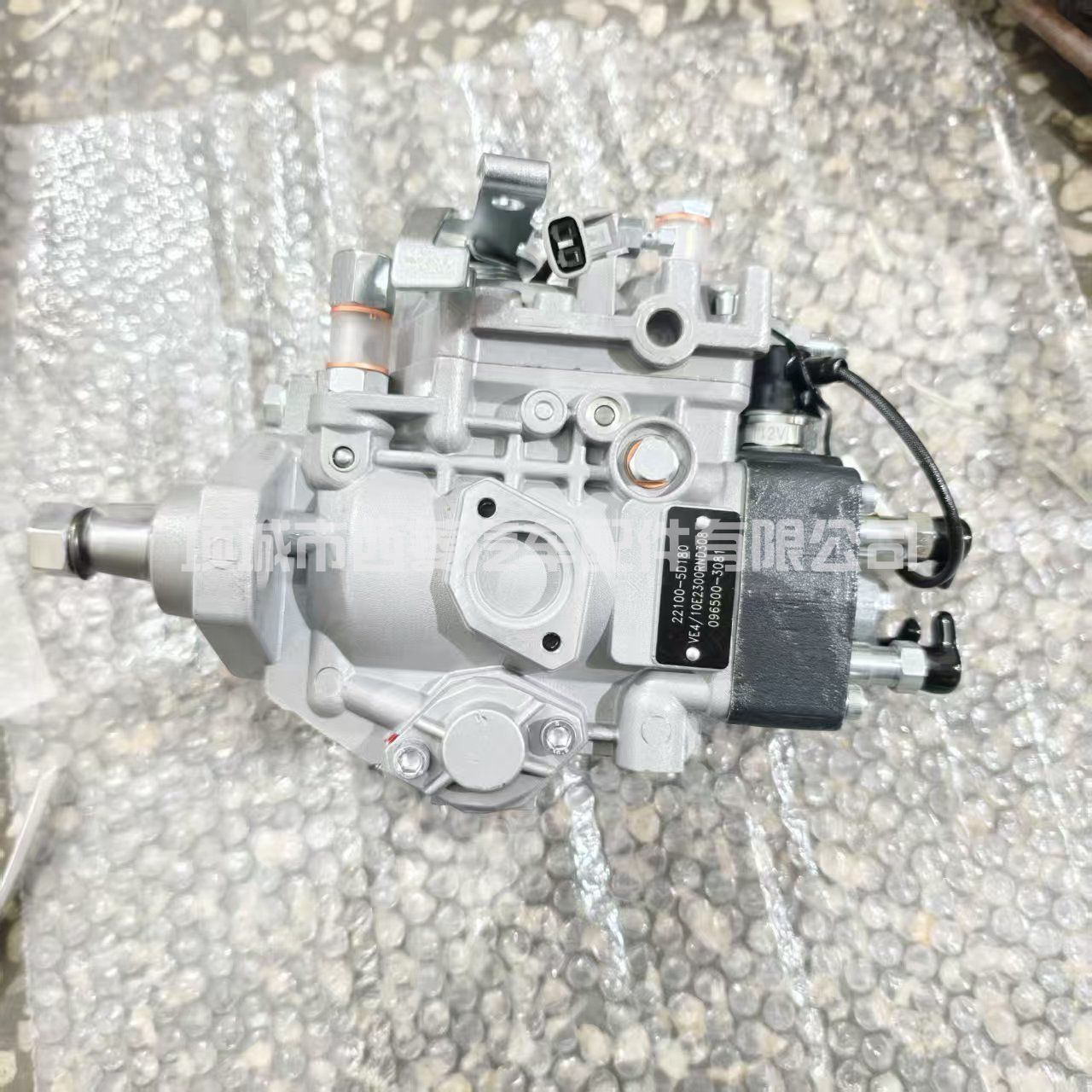 22100-5D180适用于丰田兰德酷路泽海狮海拉克斯5L发动机高压油泵096500-3081