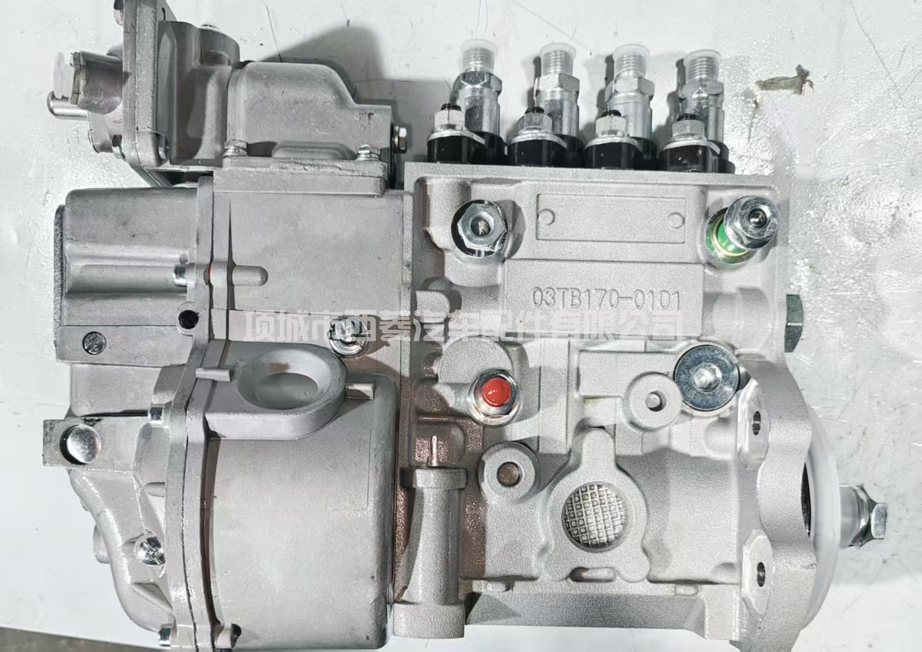 燃油泵总成发动机4BT3.9燃油喷射泵4