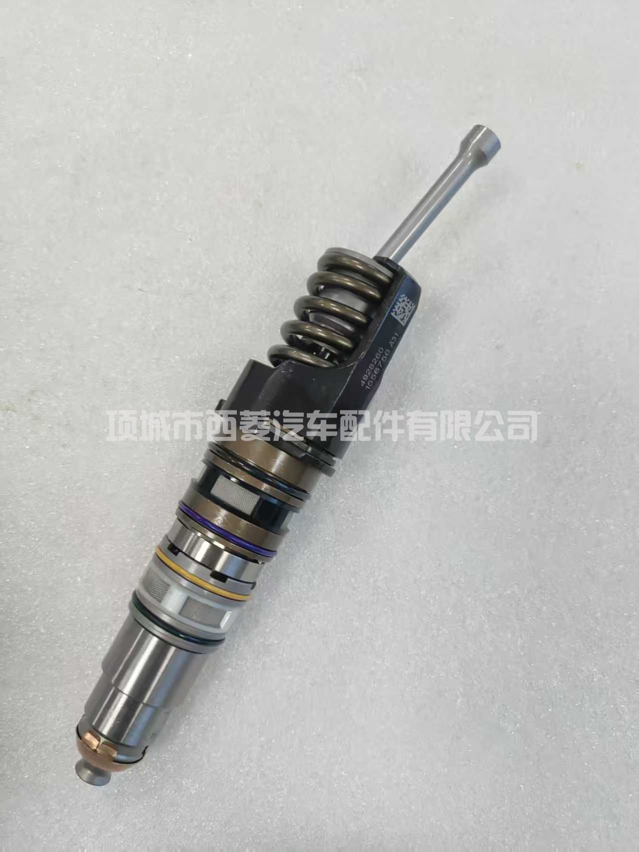 适用于康明斯发动机 QSX15 ISX15 和现代挖掘机 R800LC-9 R800LC7A R8007AFS 的燃油喷射器 4928260