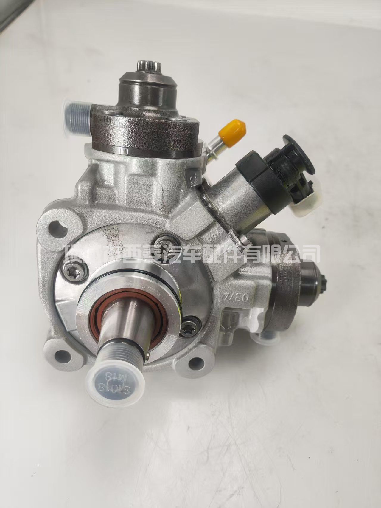 适用于 2014-2017 款 3.0L 道奇 Ram 和吉普 Cherokee 的博世 CP4 燃油喷射泵 0445010684 和 0445010858