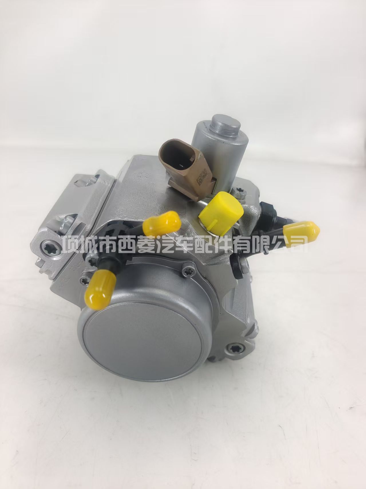 28672159 共轨燃油喷射泵 (S01000-1111100-011)，适用于玉柴发动机