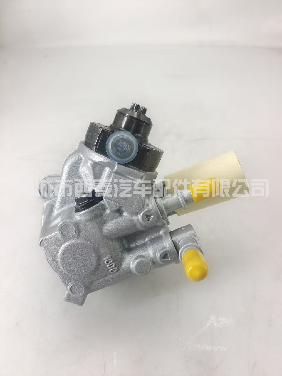 适用于现代圣达菲ix35/起亚嘉华索兰托狮跑2.2 CRDi 2.0 CRDi的33100-2F000 0445010544高压燃油泵