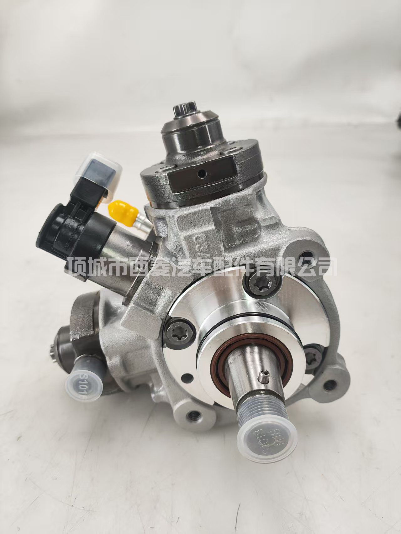 适用于大众和奥迪 A4 A5 A6 Q5 Q7 2.7 3.0 TDI 的燃油喷射泵 0445010659